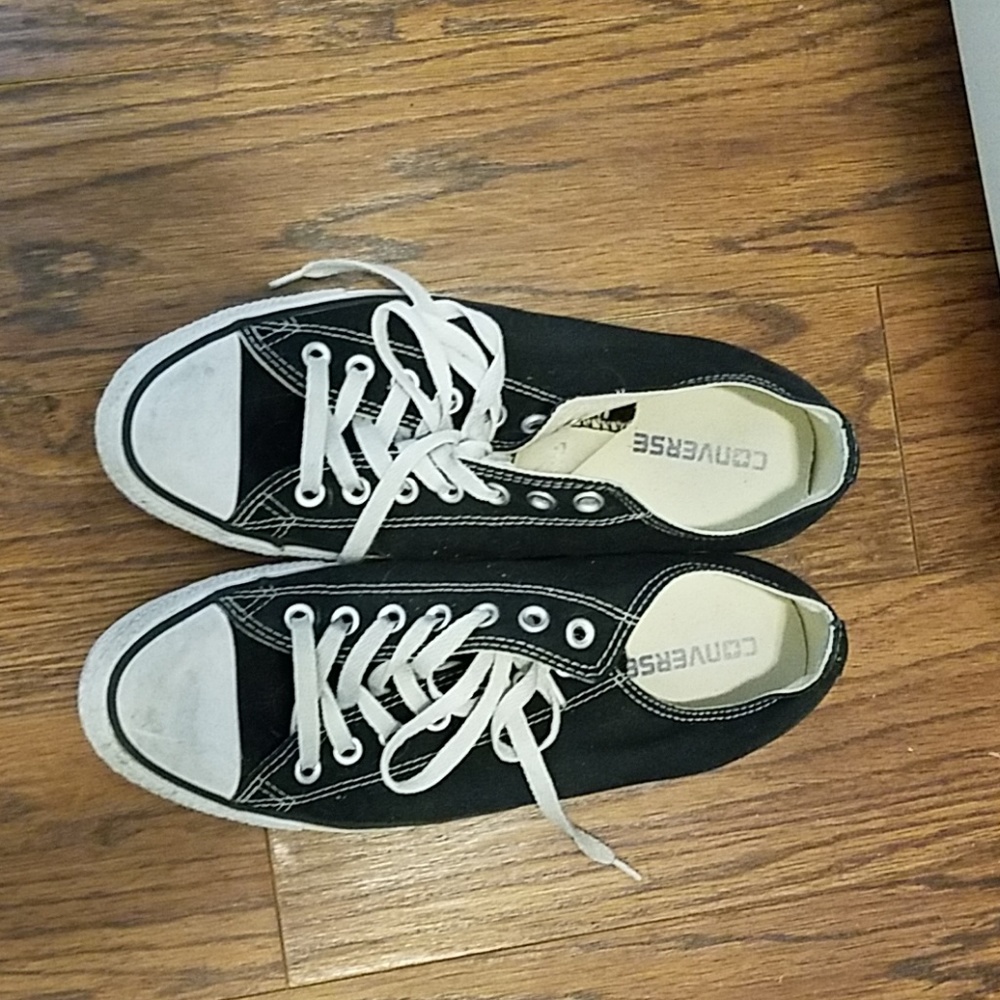 Black converse